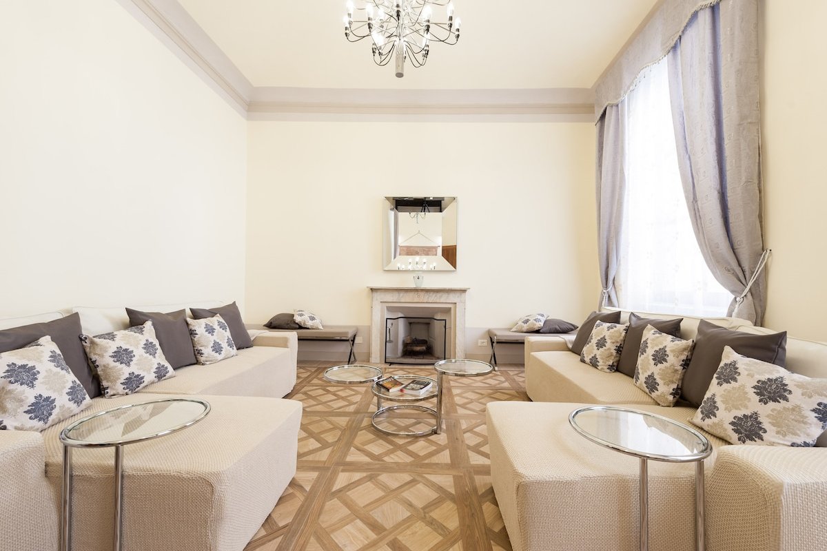 Supercomfort: 3+1 bdrms 4baths Duomo 0,14mi =230 m gallery image 2