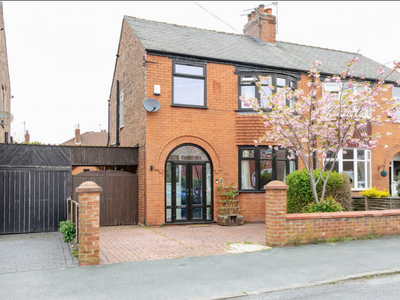 Spacious light victorian house