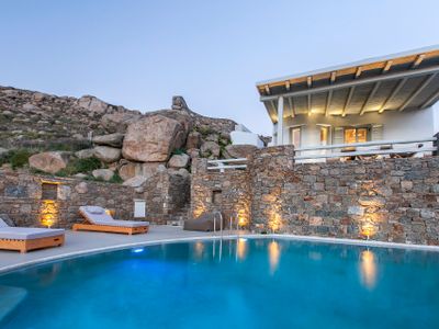 Breathtaking 6 Bed villa in Platis Gialos