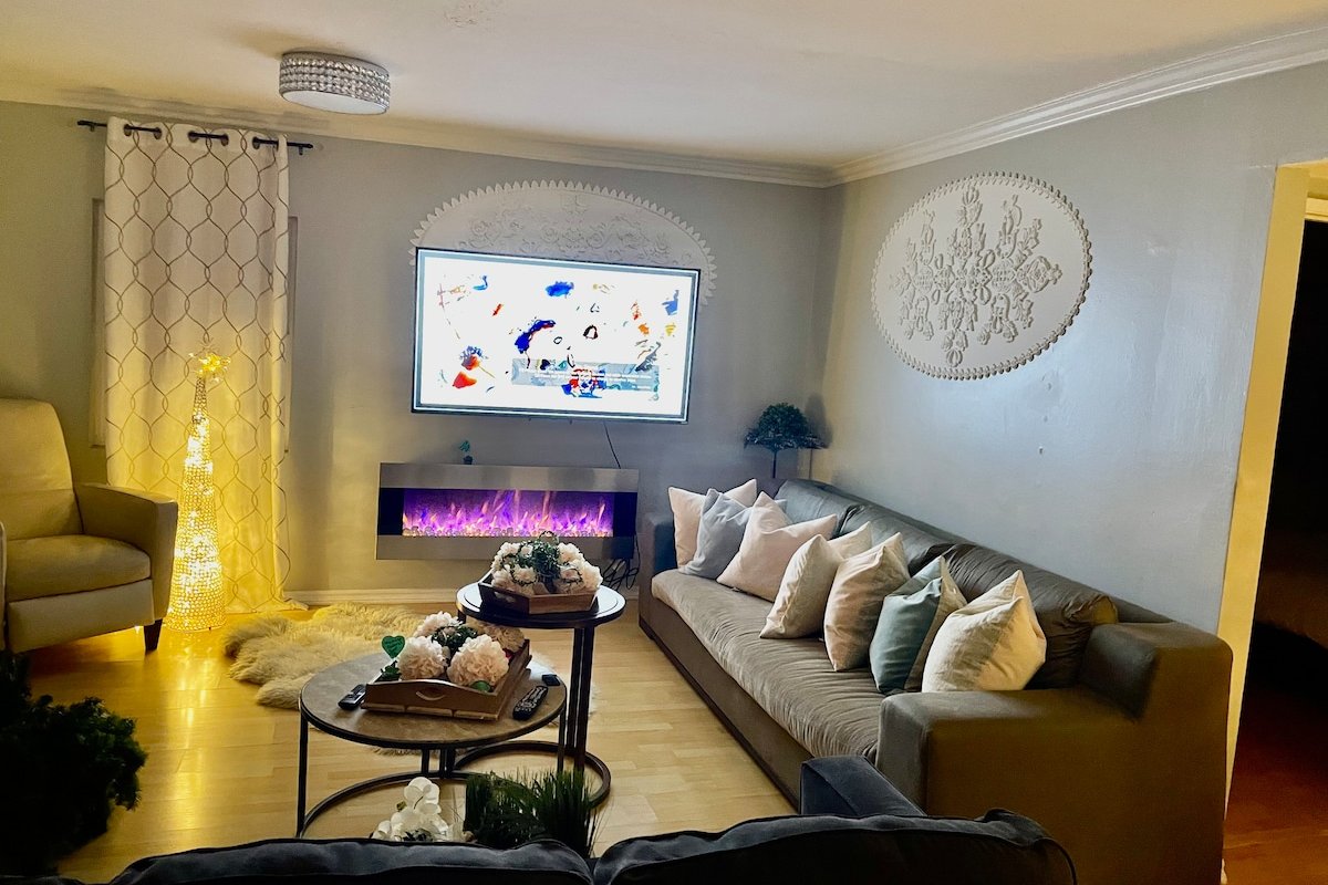 Cozy Home with private Pool and SPA in Westwood gallery image 2