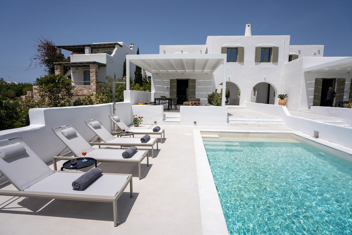 Odyssey – Paros Breeze Villa gallery image 2