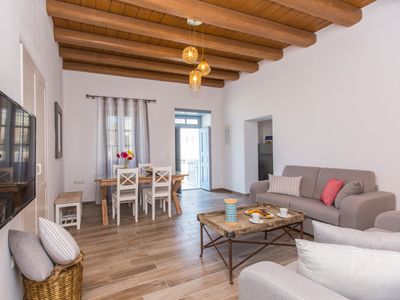 Two Apartments with Sea and Castle view 5-8 people