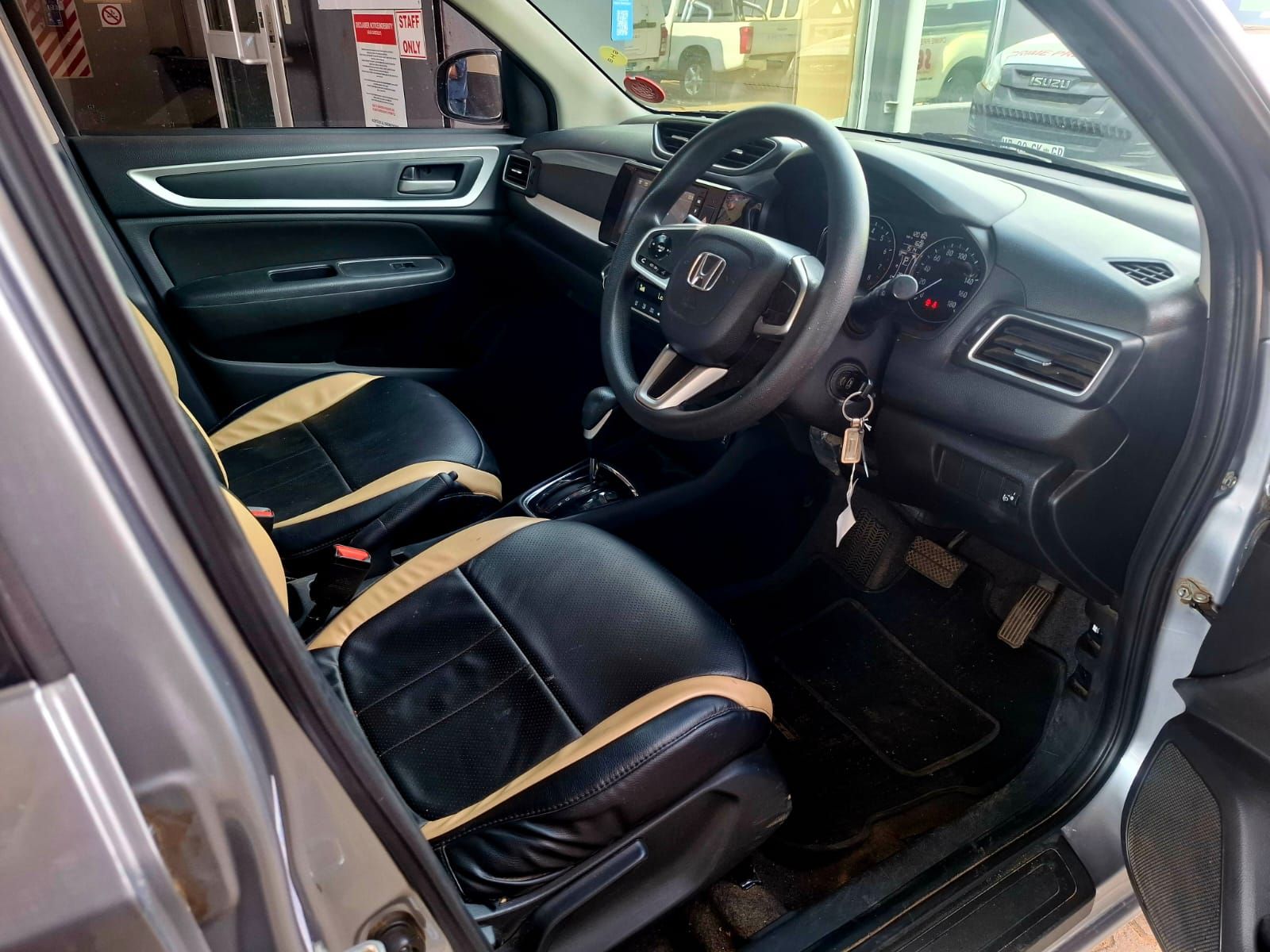 Used car gallery
