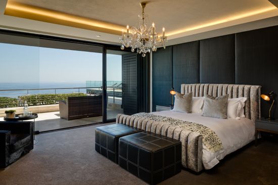 Photo 5 of Moon Dance Villa accommodation in Bantry Bay, Cape Town with 4 bedrooms and 7 bathrooms