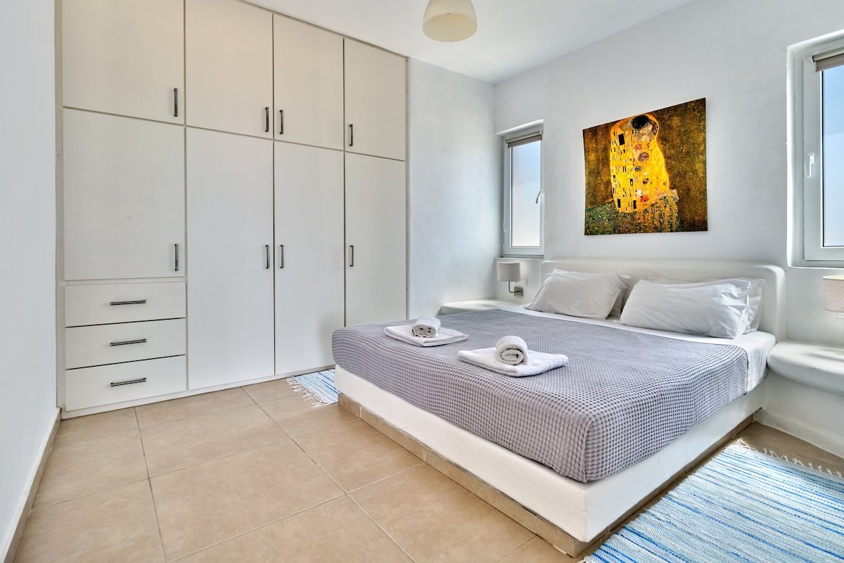 Aegean Escape gallery image 3