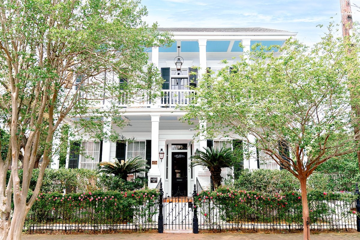 The Mazant: Renovated 1880s Bywater Mansion w/Pool gallery image 2