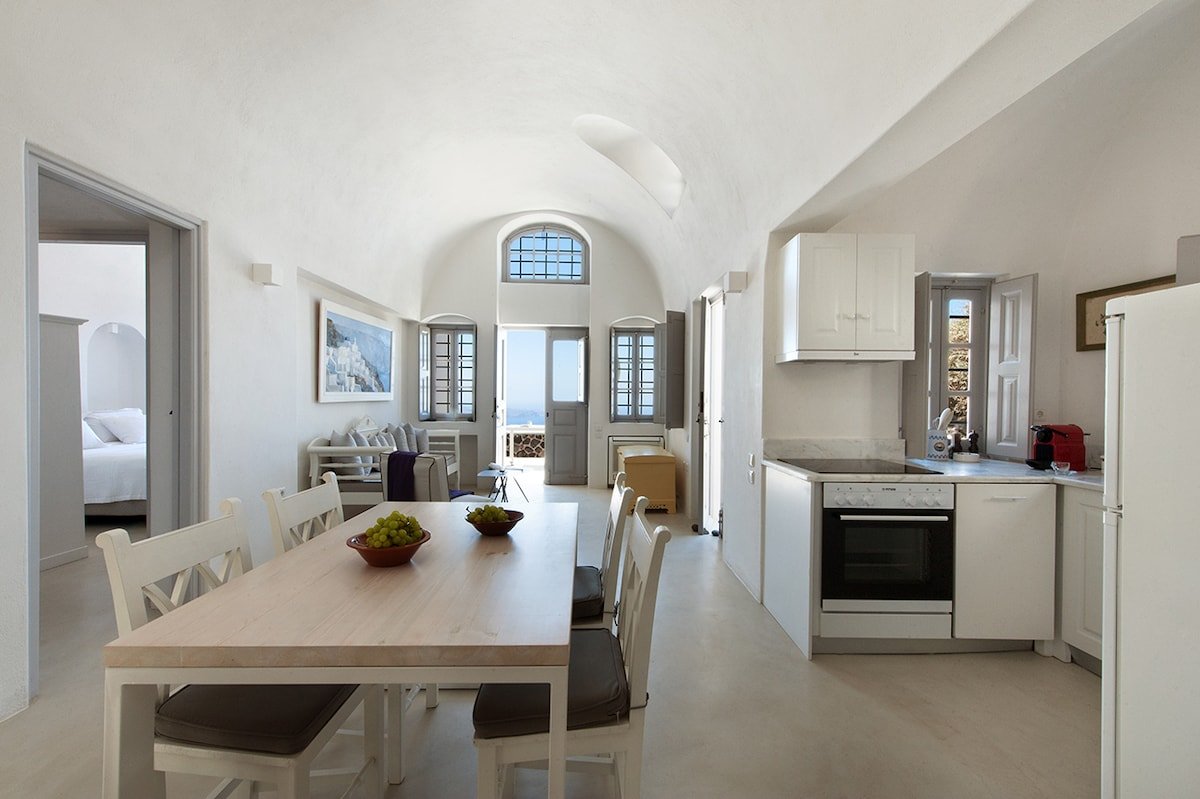 ikia kriton-traditional house on the caldera gallery image 5