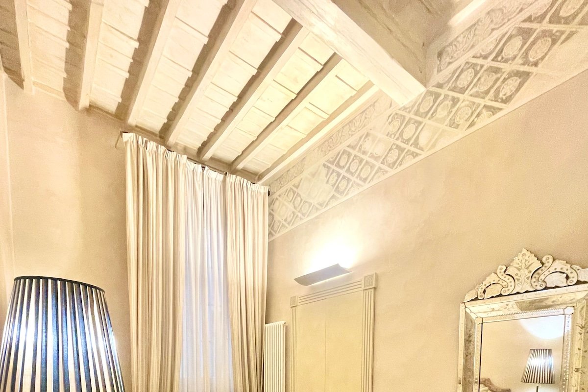 Victoria’s luxurious flat gallery image 4