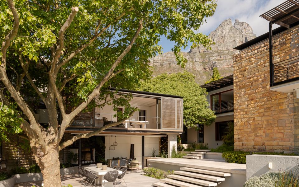 Photo 2 of Villa Le Thallo accommodation in Camps Bay, Cape Town with 5 bedrooms and 6 bathrooms
