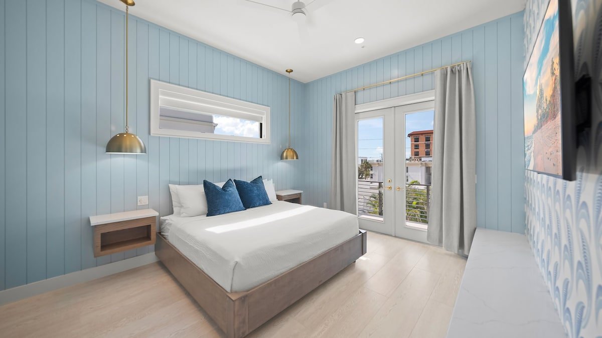 New-Luxury Resort Pool w/ Slide&Spa-Rooftop Views gallery image 2