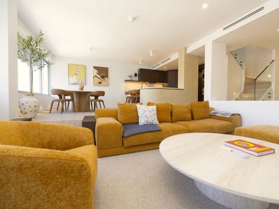 Penthouse – Luxury 2 Storey -3 Bedroom Sky home!