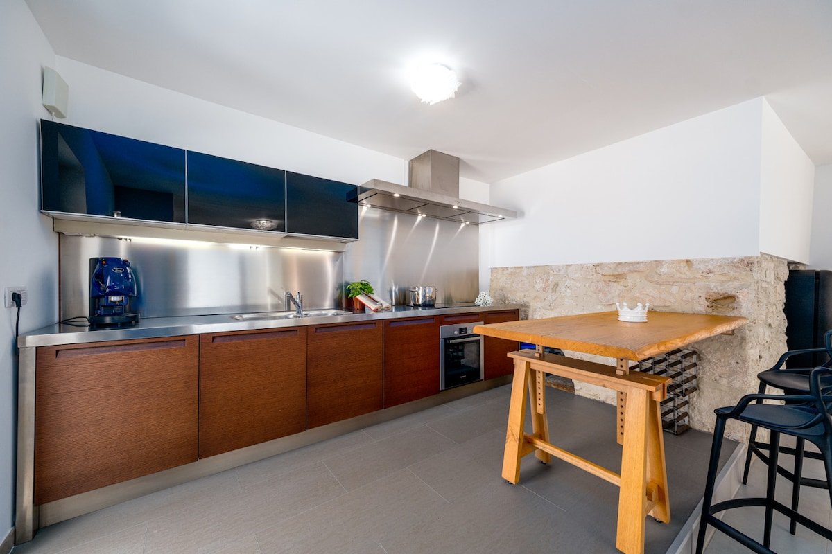 Design Trulli Sampaolo with private heated pool gallery image 4