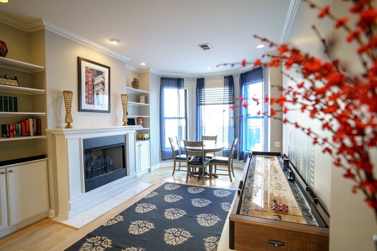 City Center Oasis: 3BR/2BA✔︎ Patio✔︎ Parking(2x) ✔︎