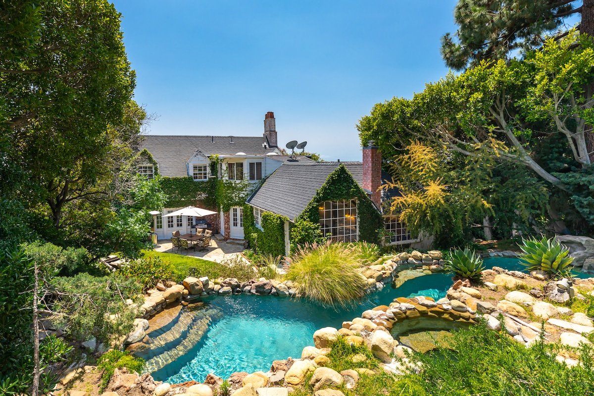 Holiday Special: 15% Off Lagoon Retreat gallery image 2