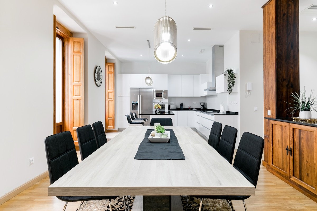 Señorial y generoso apartamento en plena Gran Vía madrileña gallery image 4