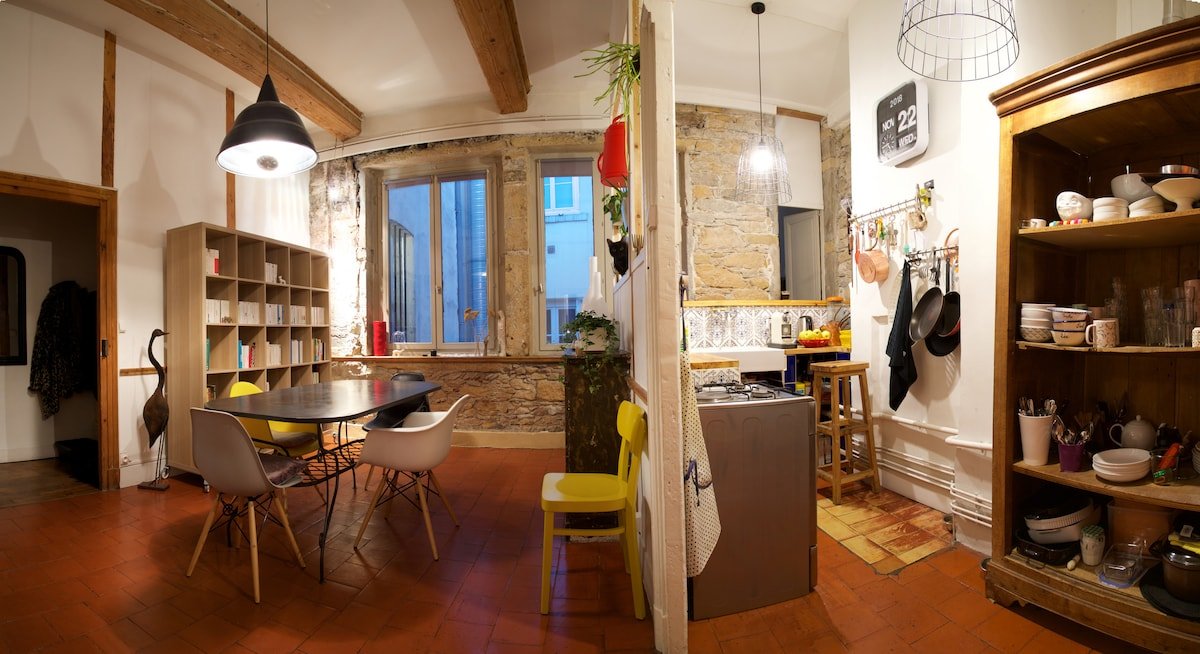 Appt pour 8 personnes à Lyon 1er gallery image 5