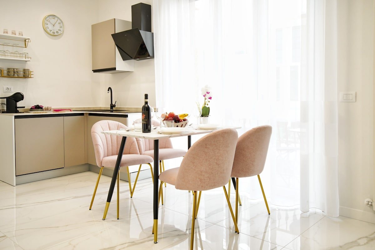 Bf48 Luxury • 2BR • Modern & Bright near SMN gallery image 5