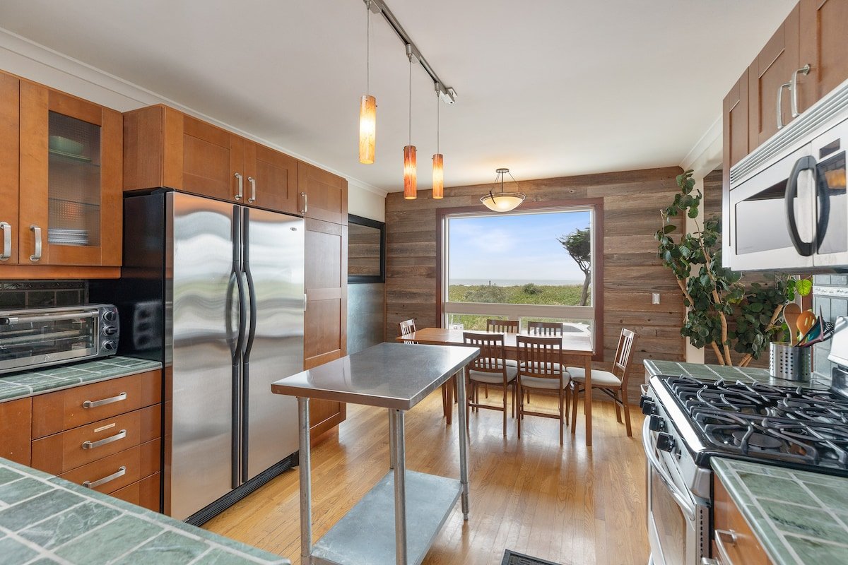 The Surf Shack – 6 beds, hot tub gallery image 5