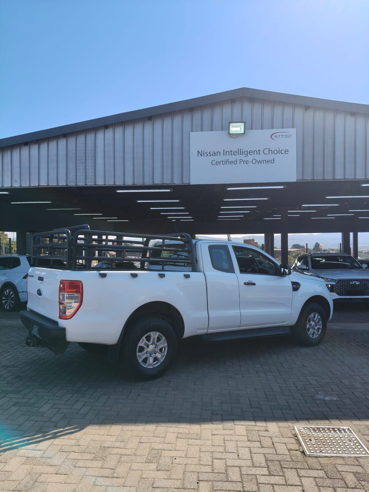 Used car gallery