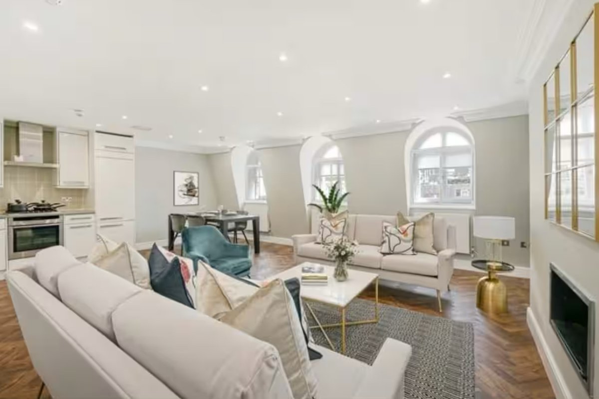 Mr Bond Luxury Mayfair Residence