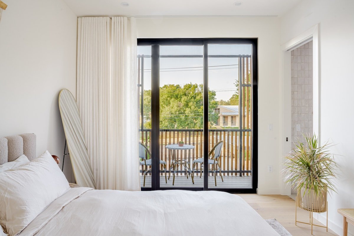 SoCo Luxury Retreat | Saltwater Pool | Walkable gallery image 3