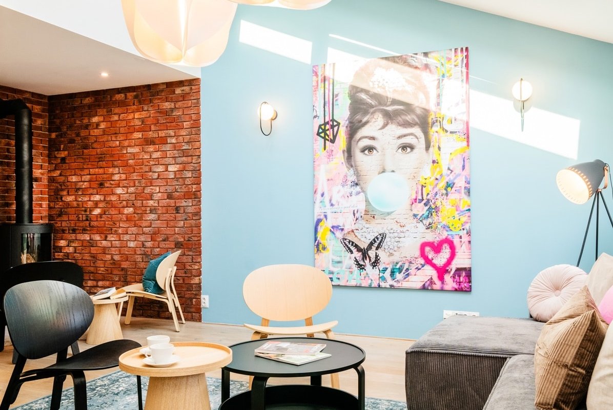 3BR 3,5bath Atelier Jacuzzi Fireplace OLD TOWN sq gallery image 3