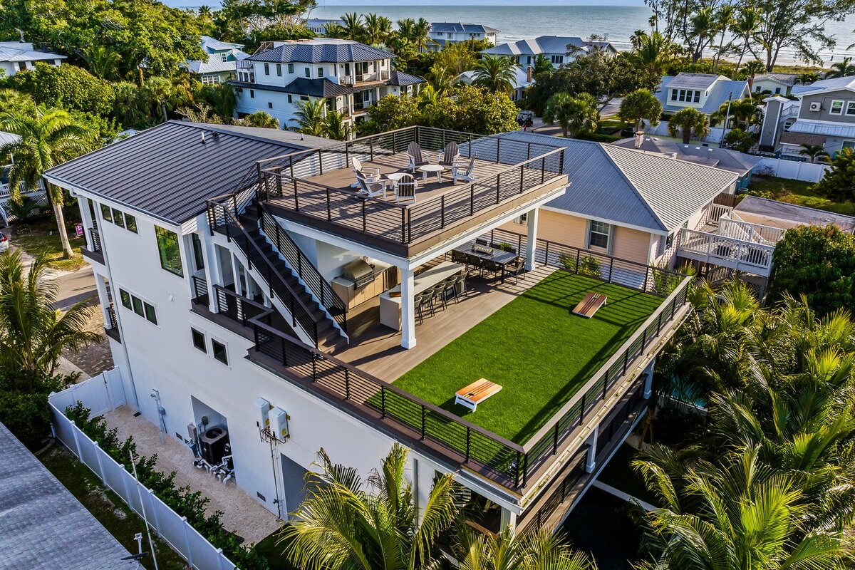 New Home with Incredible Rooftop Deck! – Total