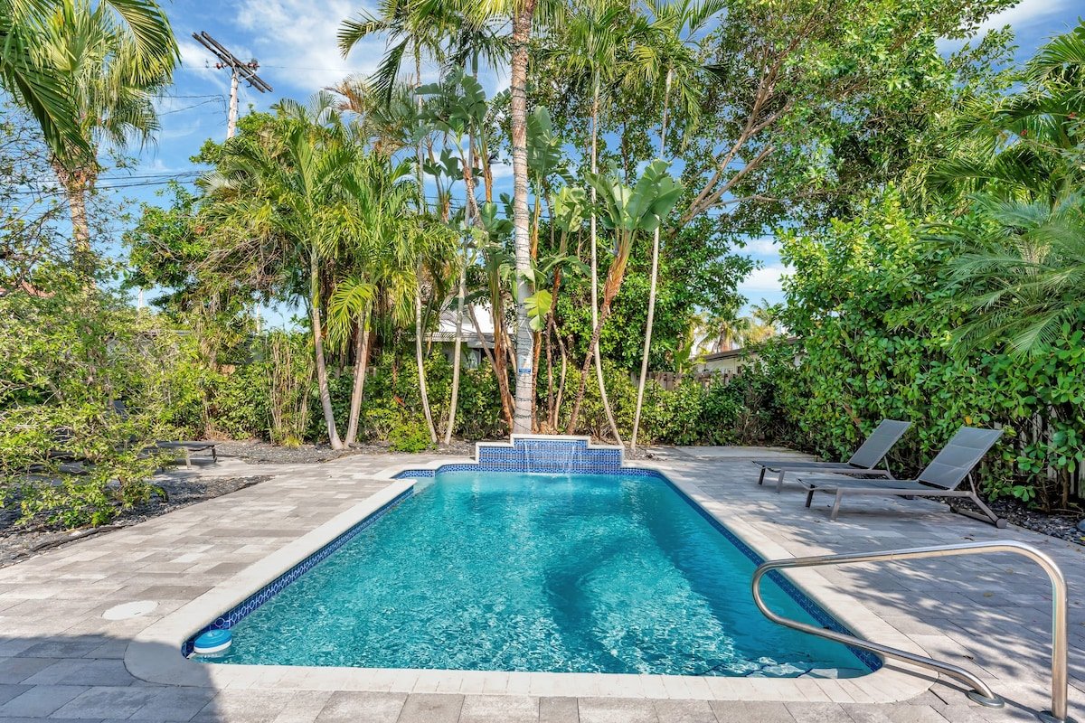 Daddy house-Victoria park with pool gallery image 2