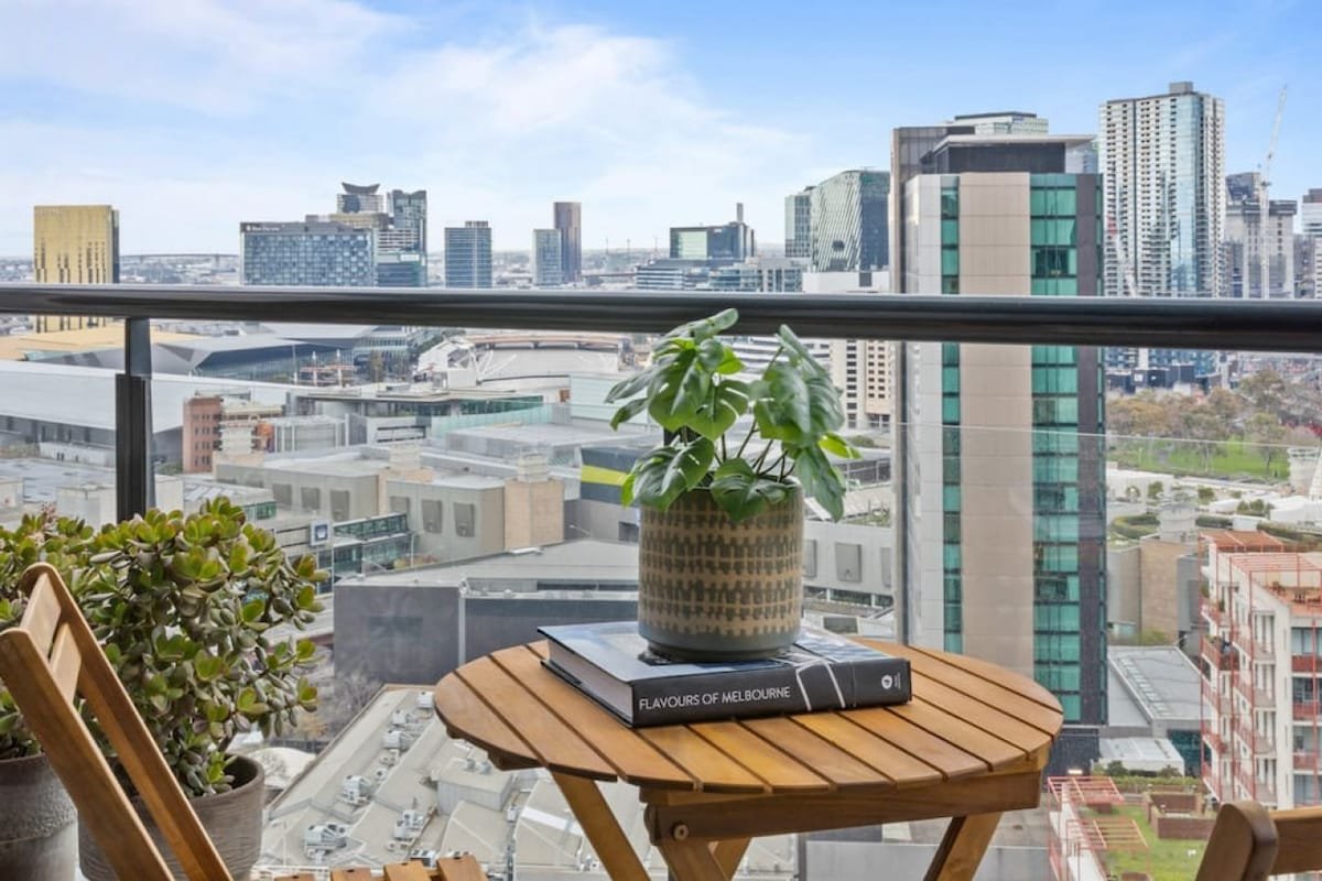 Nook Melbourne Amelia – 3bed/2bath Melbourne Home gallery image 4