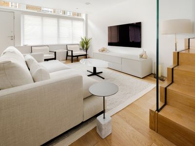 Stunning Townhouse off Bond Street & Oxford Circus