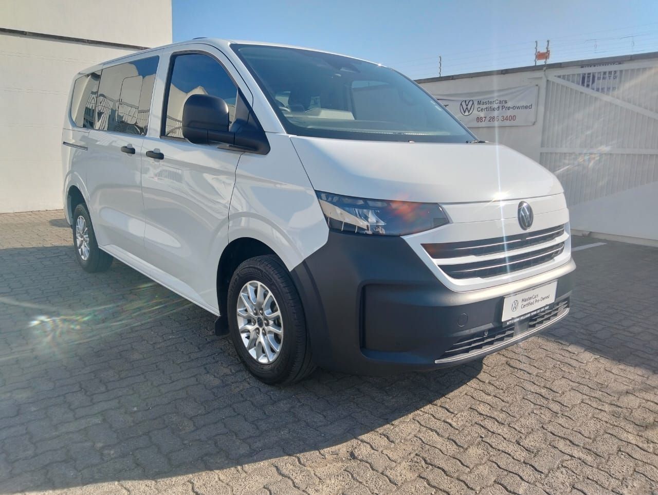 VOLKSWAGEN TRANSPORTER KOMBI 2.0TDi BASIC  for Sale in South Africa