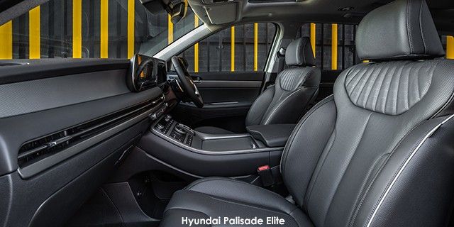 HYUNDAI PALISADE 2.2D ELITE AWD A/T (7 SEAT) - 17 