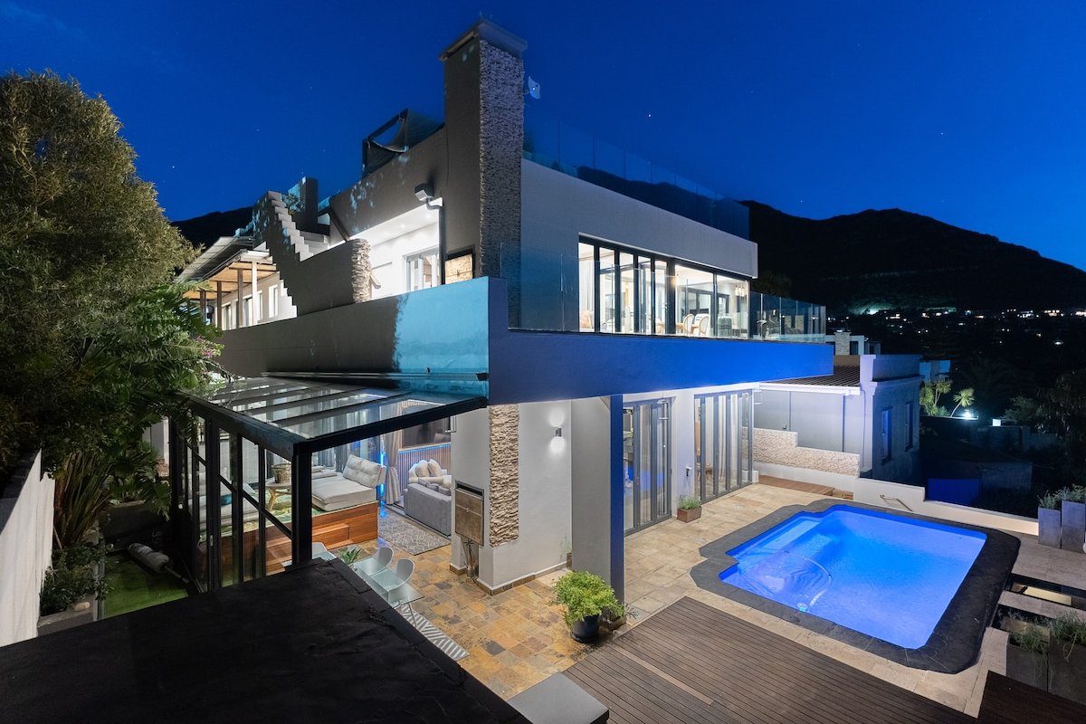 11 on Orange | Rooftop, Hot Tub & Ocean Views gallery image 2