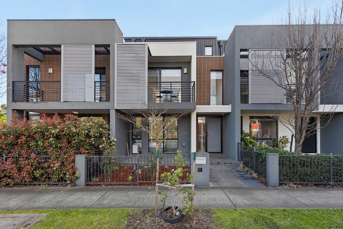 Urban Retreat in Footscray.22 gallery image 2