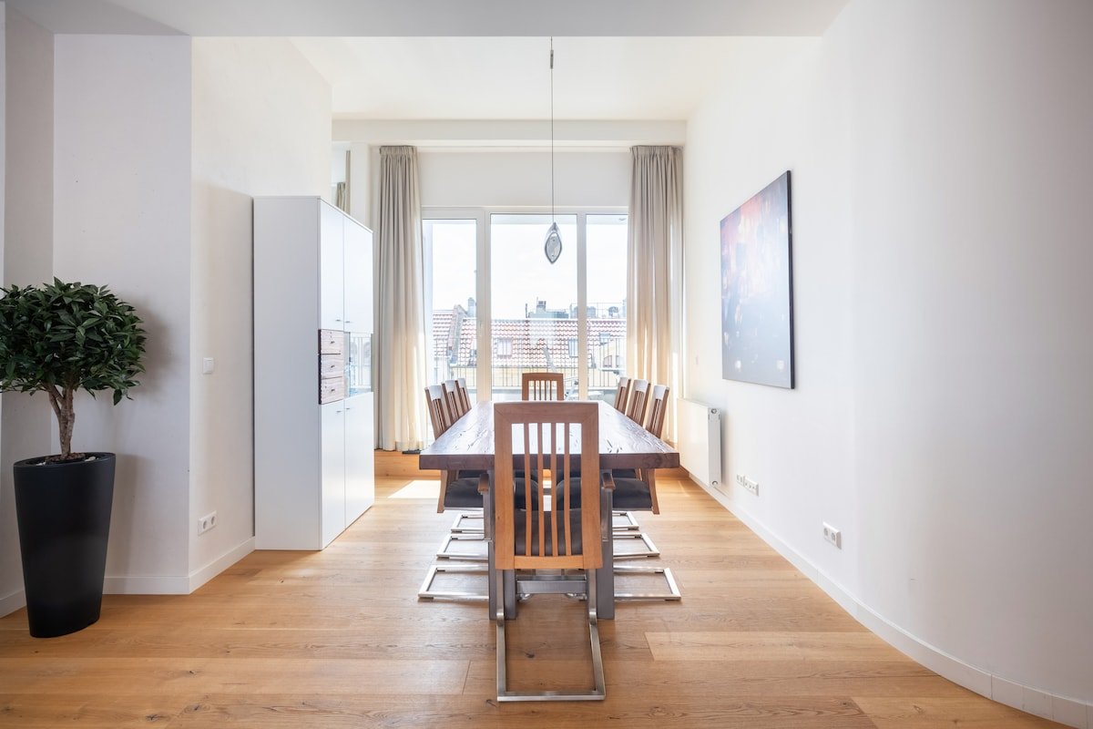 Awesome Penthouse with Roof Terrace gallery image 4