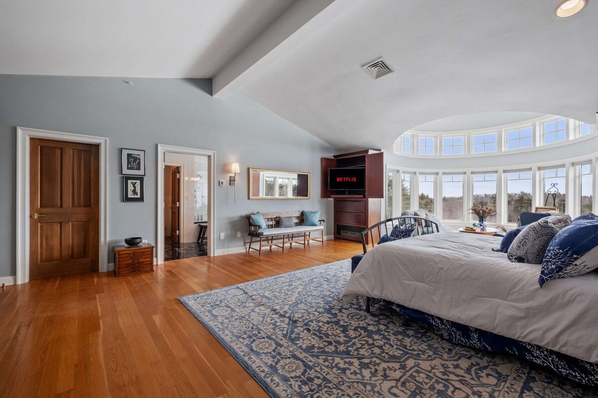 Meadow View Manor | 17,000sqft w/ Olympic Pool gallery image 5