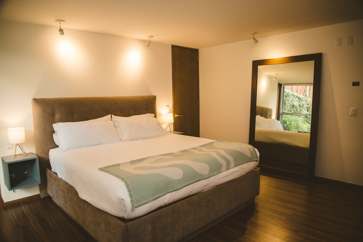 Polanco beautiful one-floor house with garden gallery image 4