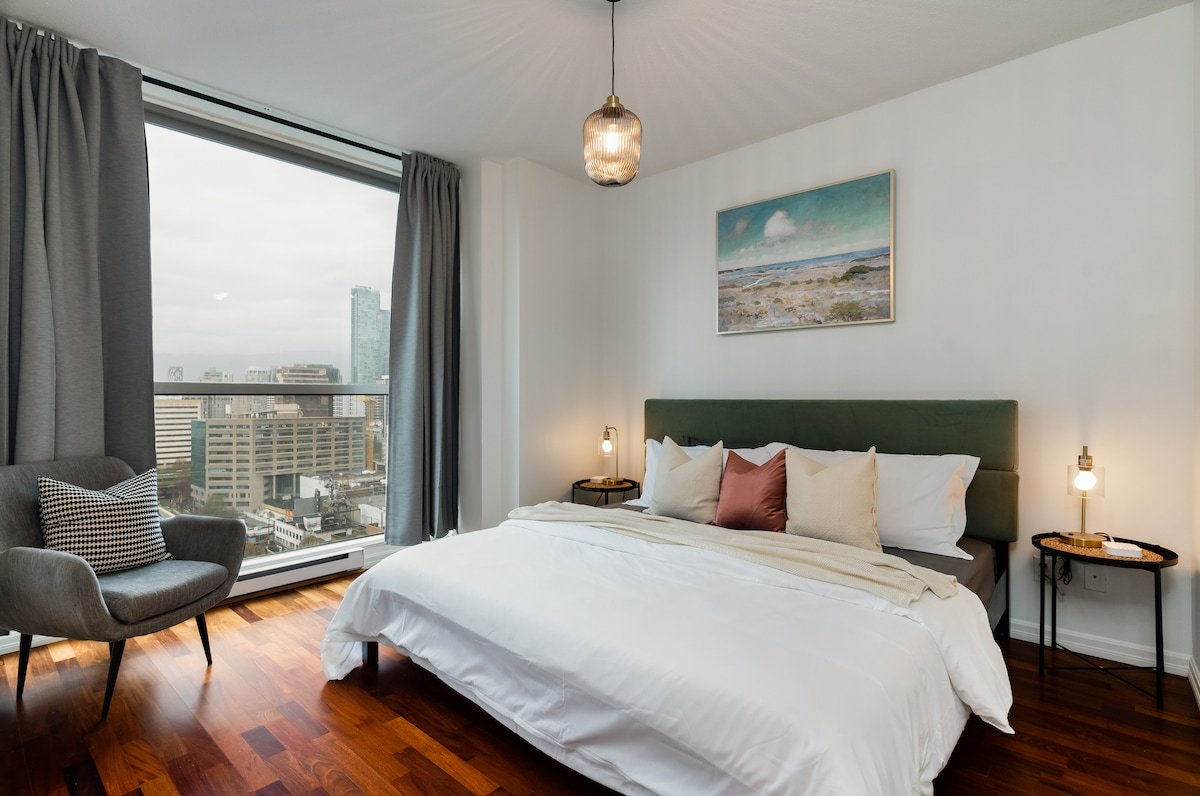 Mountain Views/Free Parking/Nespresso/Sleep 6 ppl! gallery image 2