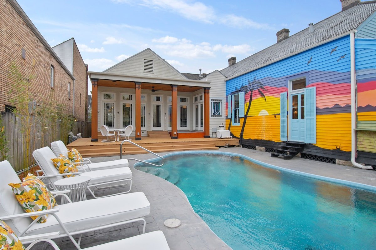 Uptown Historic Compound | Private Pool & Hot Tub gallery image 2