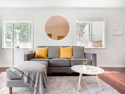 Explore Silver Lake from Designer Hillside Retreat