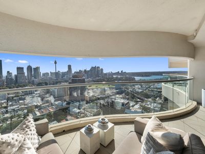 Lux stunning apt w unbeatable Syd harbour views