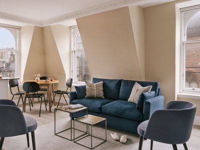 Sonder Royal Garden | Superior 2BR w/ Garden View