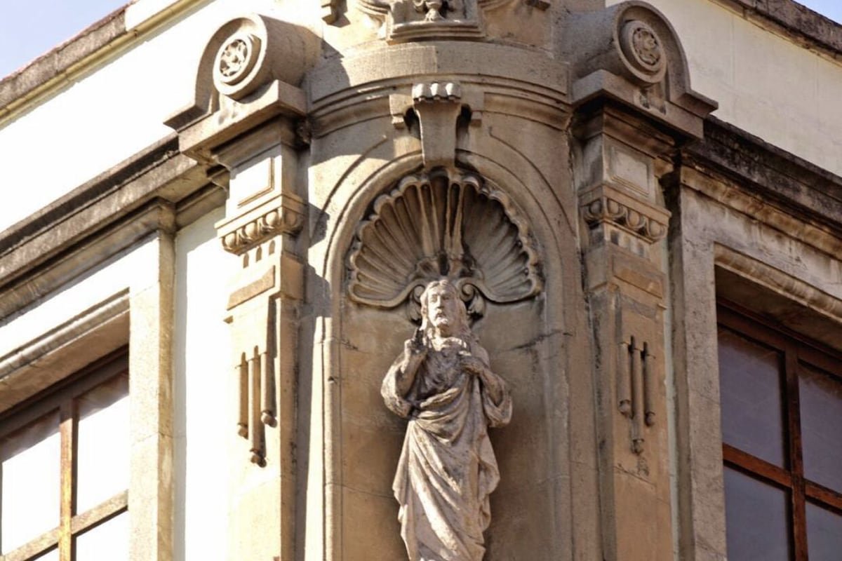 CASA SAUTO 2 Suites in Historic building/sleeps 8 gallery image 4