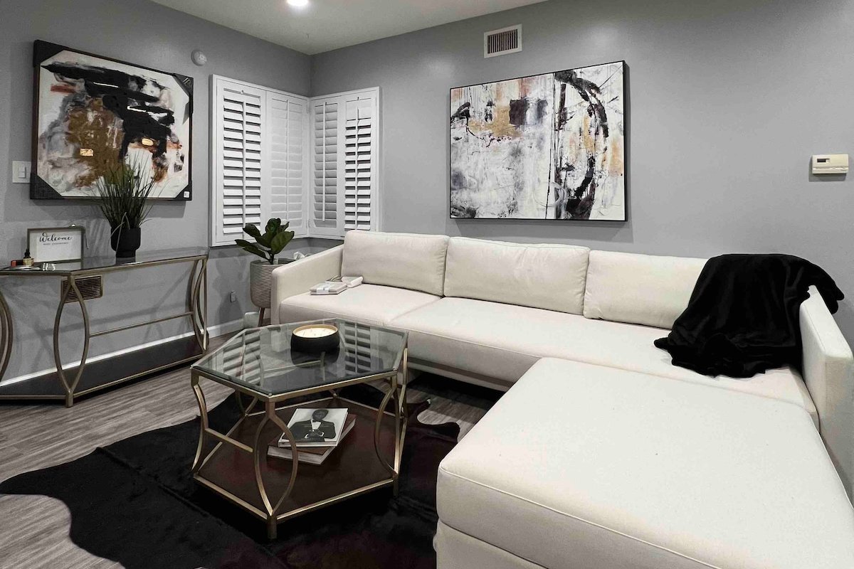 Sofi Château walking distance to SoFi gallery image 3