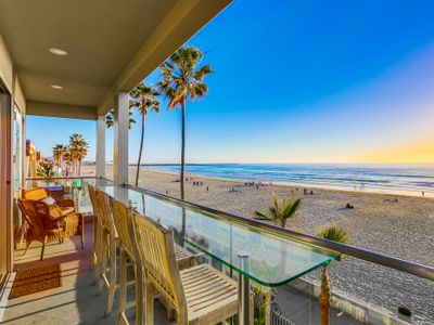 South Beach | Oceanfront 5BR in Mission Beach