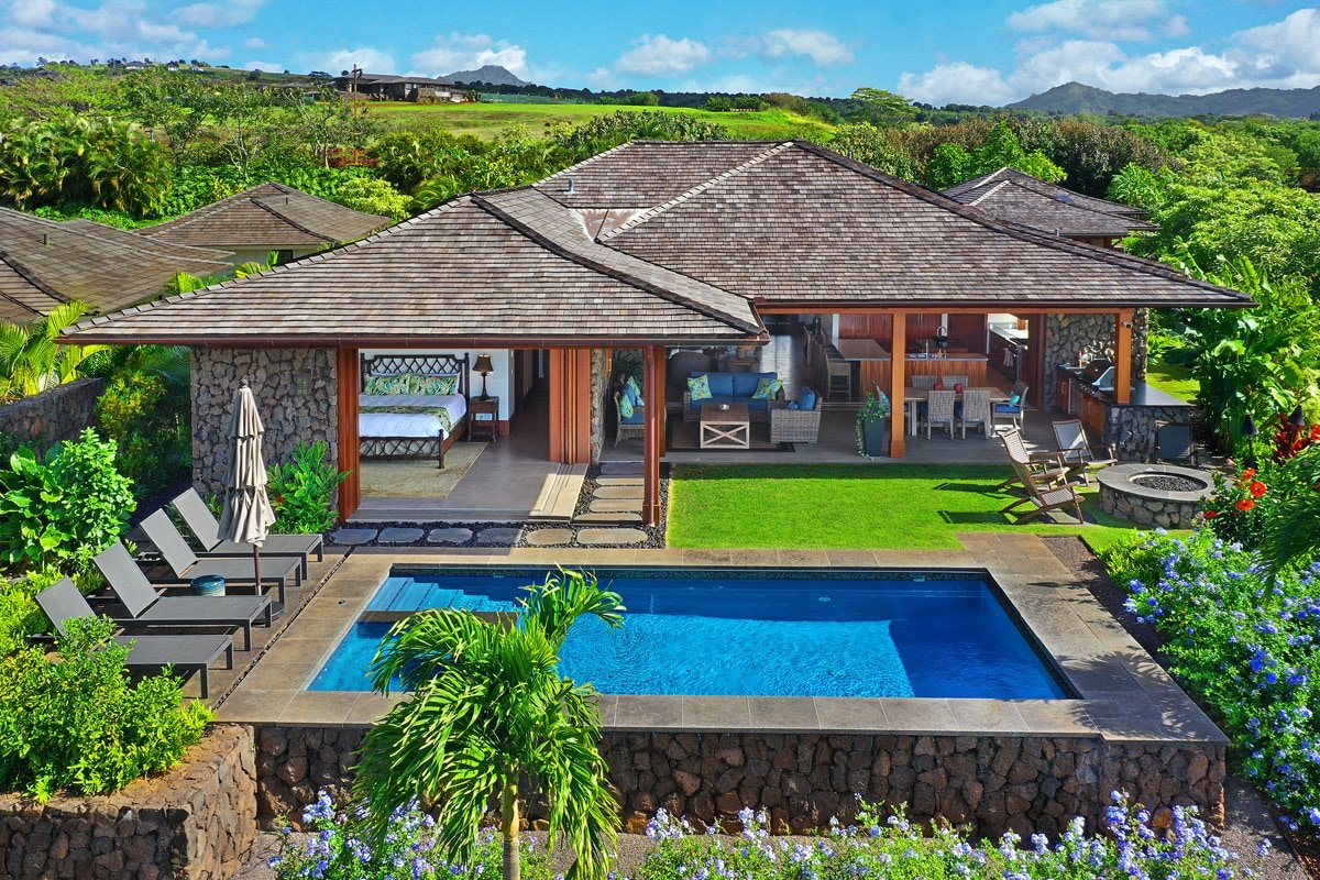 Hale ‘Imi Ola: Ocean Views, Luxury, Balinese Charm gallery image 2