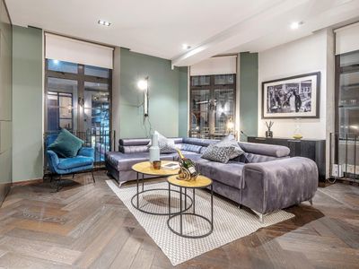 Stylish 2-Bedroom Apartment in the Heart of Soho