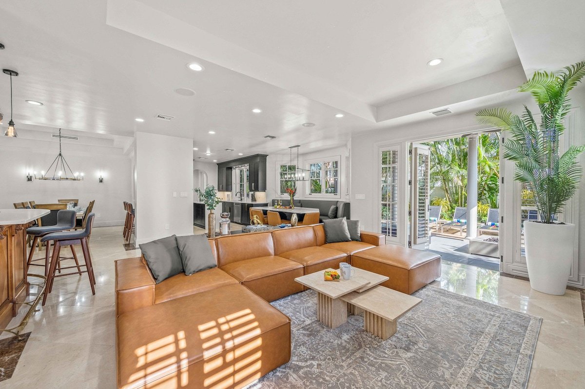 Walk to Beach | Serenity | Hemingway Key gallery image 4