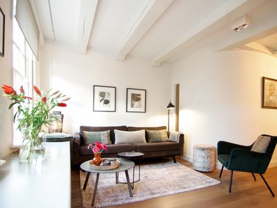 Sonnenberg – Canal side & view – Private & Central