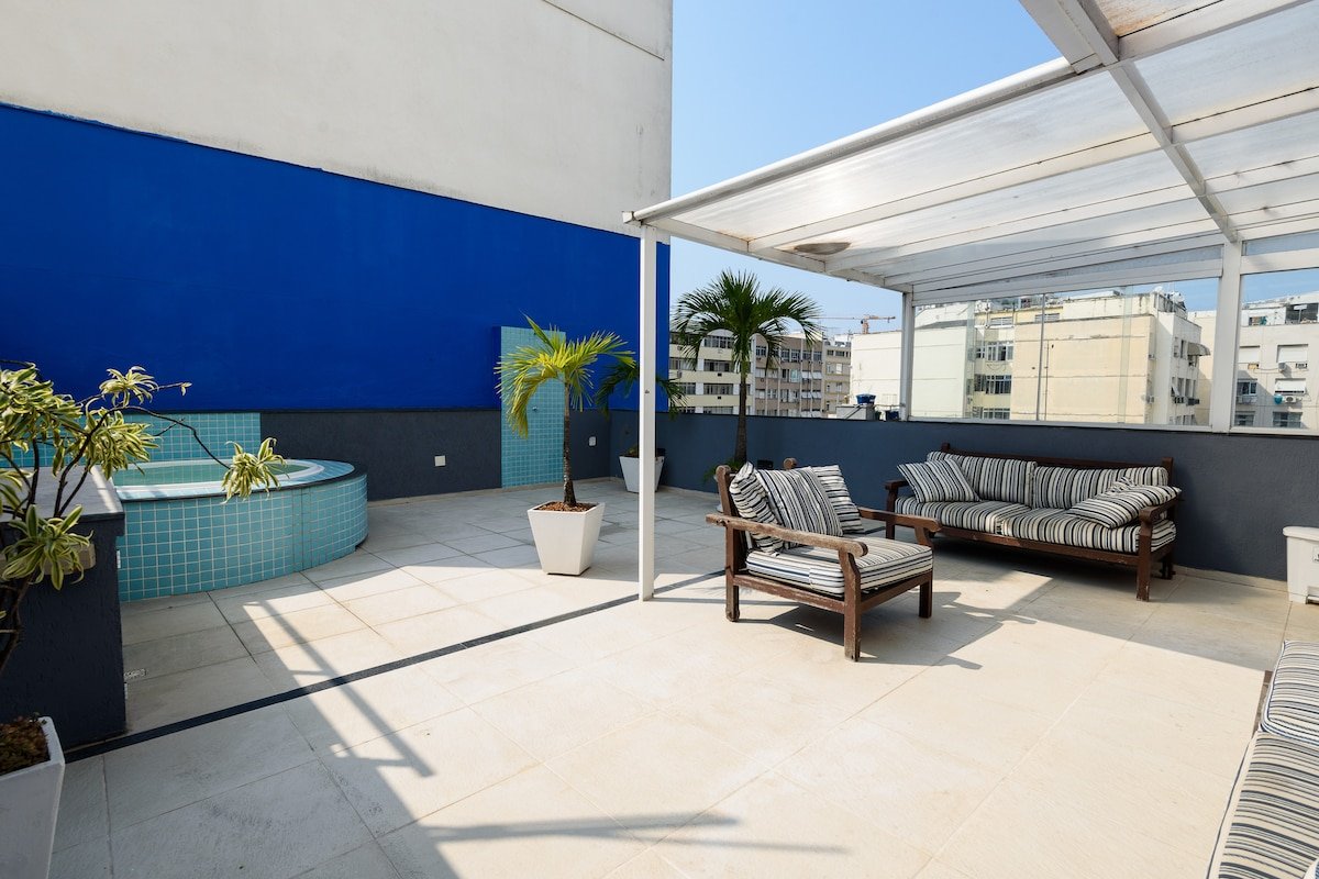 4 bedroom, 5 bathroom Penthouse, large terrace gallery image 2